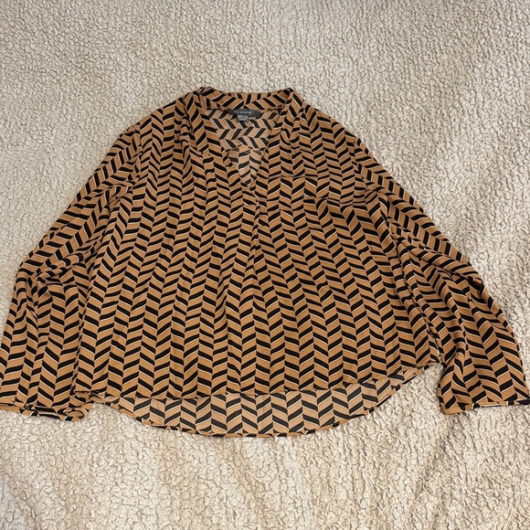Primark Tops - Primark Black and Tan Chevron Blouse
